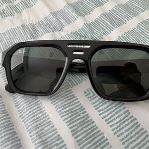 Ray-Ban Sleek Black Aviator Sunglasses / corrigans